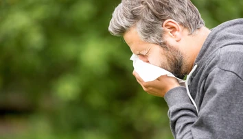 Nepodceňujte liečbu alergickej nádchy. Mohla by prerásť do astmy, upozornil odborník