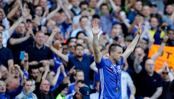 VIDEO: Terry sa po 23 rokoch lúčil s Chelsea, pozrite si tento emotívny okamih