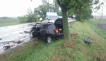 Nehodu pri Bučanoch neprežil cestujúci Pavol (†47) a vodič druhého auta Vladimír (†58)