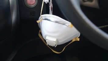 Rúško ako povinnosť v každom aute. Zisťovali sme, či sa nemeckou novinkou inšpiruje aj Slovensko