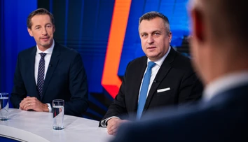 Peniaze naraz a v septembri. Danko avizoval koniec mesačného vyplácania rodičovského dôchodku (Na telo)