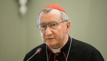 Vatikán otočil. Sekretár cirkvi vysvetlil, čo je prvou podmienkou pre mier na Ukrajine