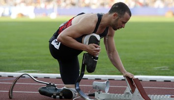 Odsúdený bývalý paraatlét Oscar Pistorius môže byť podmienečne prepustený