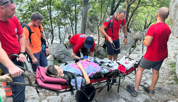 Turistka zažila na dovolenke v Chorvátsku poriadny šok. Počas túry porodila dieťa, vôbec netušila, že je tehotná