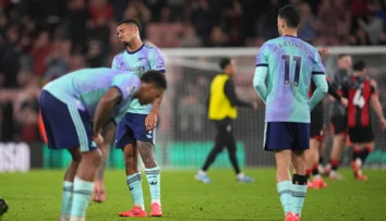 Premier League: Oslabený Arsenal stratil všetky body, Tottenham prehrával, no napokon pohodlne triumfoval