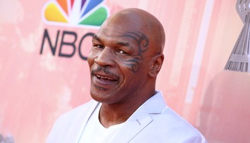 "Najhorší muž na svete" sa dožíva päťdesiatky. Pozrite si jeho najkrvavejší zápas