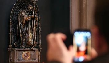 Z katedrály odcudzili kus látky s krvou bývalého pápeža Jána Pavla II.