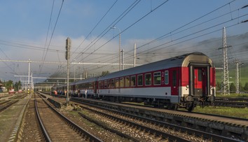Tri mestá na východe Slovenska budú asi rok odstavené od vlakovej dopravy