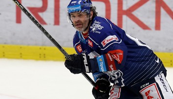 Jaromír Jágr sa stal historicky najstarším strelcom. Gólom pomohol Kladnu k dôležitej výhre