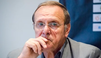 Najúspešňejší kouč v ére samostatnosti Ján Filc si toto myslí o našom hokeji