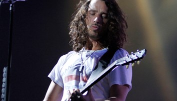 Už je známa príčina smrti rockového speváka Chrisa Cornella