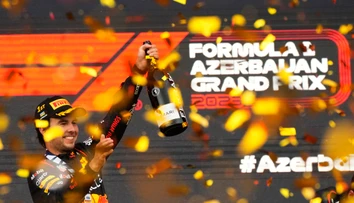 Red Bull opäť bez konkurencie, v Azerbajdžane vyhral Perez pred Verstappenom