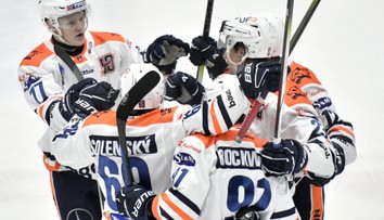 Mal to byť vyrovnaný boj o trón, Slovan však na východe utrpel výprask. Michalovce sú novým lídrom ligy