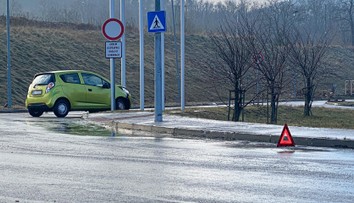 Na diaľnici D2 smerom do Bratislavy sa zrazili tri kamióny, tvoria sa tu kolóny