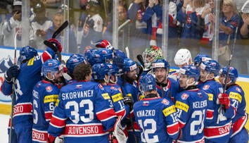 ANKETA: Hráči z KHL boli po športovej stránke prínosom. Experti aj o situácii Mariána Studeniča