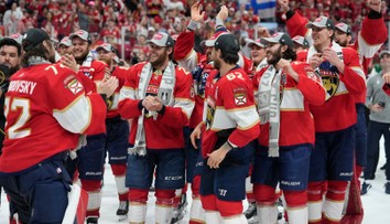 Edmontonu došiel benzín a kanadské suchoty pokračujú. Pozrite si ohlasy médií na triumf Floridy