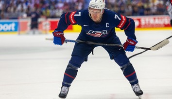 Nezabudni, v koho krajine hráš, odkázal mu otec. Tkachuk venoval víťazstvo nad Lotyšmi zosnulému Demitrovi