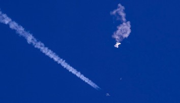 Američania vytiahli z oceánu značnú časť trosiek čínskeho špionážneho balóna