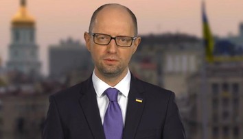 Rusko požiadalo Interpol o zadržanie bývalého ukrajinského premiéra Jaceňuka