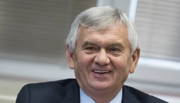 Vláda odvolaním Ľ. Jahnátka z čela ÚRSO porušila jeho práva, rozhodol Ústavný súd