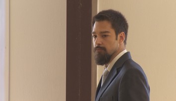 Súd oslobodil  Macka, známeho z prípadu oblievania žien fekáliami