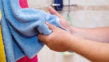 Usádzajú a množia sa na nich baktérie ovplyvňujúce naše zdravie. Ako často by sme mali prať uteráky