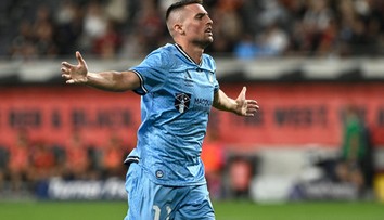 Odkaz do reprezentácie? Róbert Mak dvoma gólmi a asistenciou režíroval víťazstvo Sydney