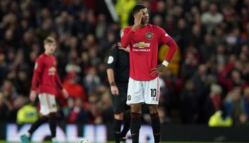 Anglická hviezda to nezvládla. Nočné vymetanie Manchestru v United neponechali bez trestu
