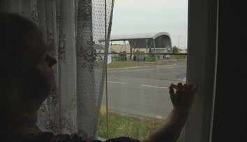 Dve rodiny v Senci sa už dva roky poriadne nevyspali, oproti ich spálni je pumpa