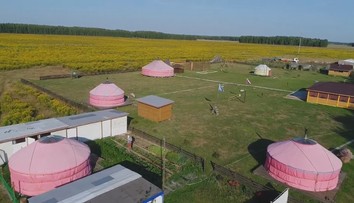 Nie je stanovanie ako stanovanie. Objavte luxusný pobyt v prírode, ktorý zožal za hranicami úspech