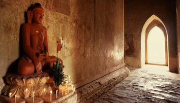 Obete boli zastrelené zblízka. Pri údajnej masakre v kláštore v Mjanmarsku zomrelo 22 ľudí