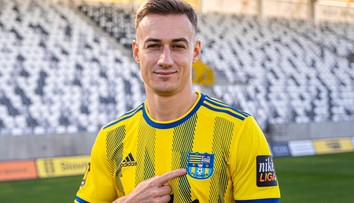 Sezóna ako z nočnej mory: Najskôr ho vyhodili z Grécka, teraz si nezahrá do konca roka