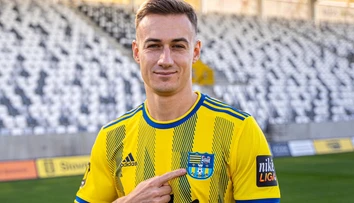 Dal košom Slovanu. Kružliak priblížil šokujúci koniec v Grécku, kde ho vyhodil majiteľ