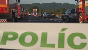 Policajti si posvietili na vodičov na miestach, kde pracujú cestári. Pokutovali za rôzne prehrešky