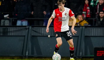 Leo Sauer sa sťahuje na novú adresu, kde sú z jeho príchodu nadšení. Feyenoord ho poslal na hosťovanie