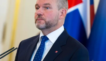 Prezident uviedol, že prijme demisiu Zuzany Dolinkovej, až keď bude vidieť adekvátnu náhradu