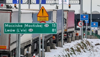 Poľskí kamionisti prerušili blokádu hraníc s Ukrajinou. Dva mesiace protestovali aj v extrémnych mrazoch