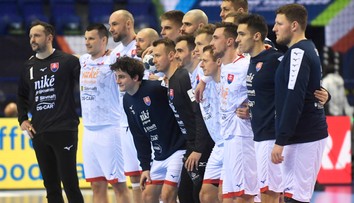 Slovenskí hádzanári po prehre s Ruskom na ME skončili. „Katastrofálna obrana,“ zhodnotil tréner