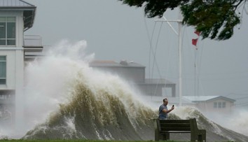 Pribudlo ďalších jedenásť obetí tropickej búrky Ida. O život tak prišlo 82 osôb