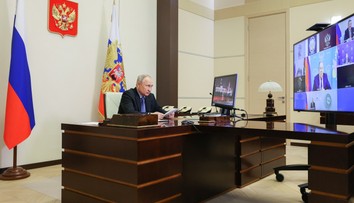 Kremeľ popiera správu, že Putin ponúkal USA zmrazenie vojny na Ukrajine