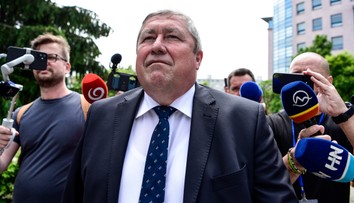 Trestné stíhanie v kauze prijímania úplatku bývalého špeciálneho prokurátora Dušana Kováčika prerušili