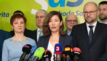 Lucia Ďuriš Nicholsonová sa do parlamentu nevráti, Sulík chce ísť do exekutívy