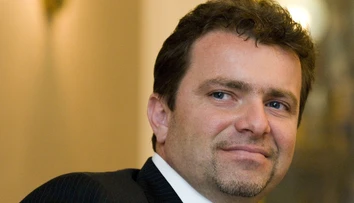 Finančník Patrik Tkáč chce pomôcť Devínu, aby sa dostal z nútenej správy