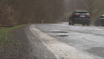 Jar odkrýva výtlky. Extrémne teplotné výkyvy počas zimy spôsobili zlý stav na cestách