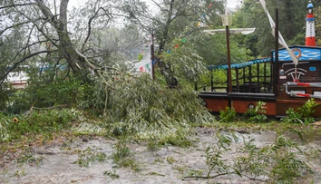 FOTO: Bratislavský kraj je na nohách. Hladiny riek stúpajú, zaplavené sú viaceré oblasti