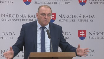 Ďalšie trestné oznámenie za mýtny tender: Podal ho jeho strojca, bývalý minister dopravy Vážny