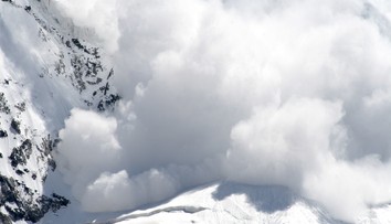 Lavínová hrozba na horách stúpla na tretí stupeň z piatich