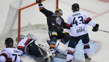 Extraliga: Košice šiestimi gólmi uzemnili Slovan. Prvé play-off na Spiši muselo rozlúsknuť predĺženie