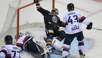 Extraliga: Košice šiestimi gólmi uzemnili Slovan. Prvé play-off na Spiši muselo rozlúsknuť predĺženie