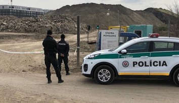 Vzorky zeme pod obchvatom Bratislavy potvrdili nepovolený azbest